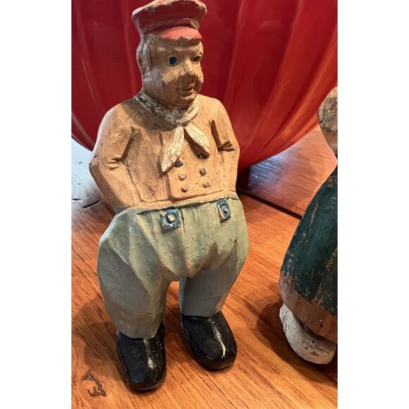 Antique Figurines Statues Dutch Man & Woman Carved 5.25" Tall Set of 2 Resin - Picture 3 of 9